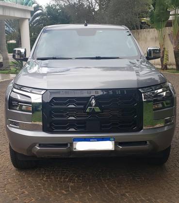 MITSUBISHI TRITON 2.4 BITURBO DIESEL CD HPE 4X4 AUTOMÁTICO